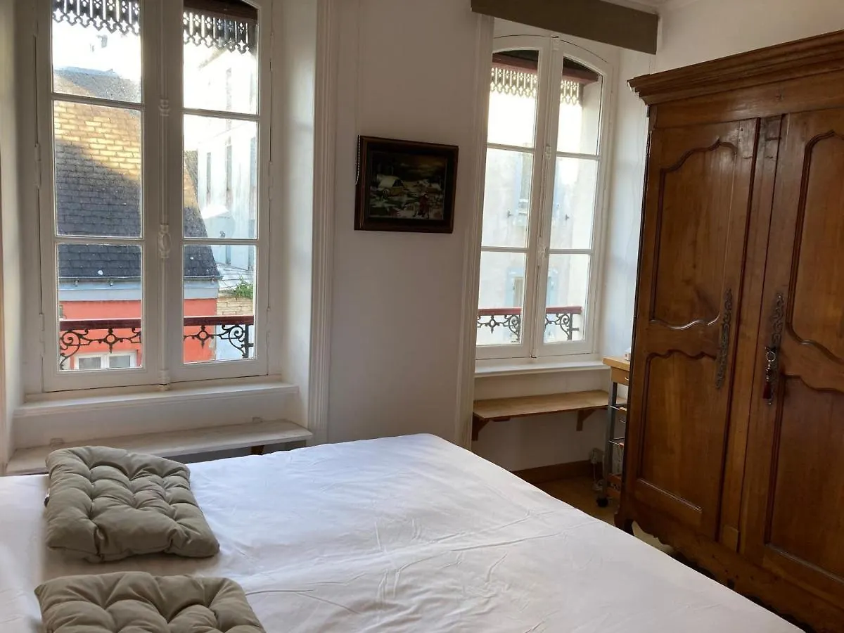 Appartement Elegant 3* Au Coeur De Le Palais, 2 Chambres, Proche Commerces Et Plage - Fr-1-418-197 0*,